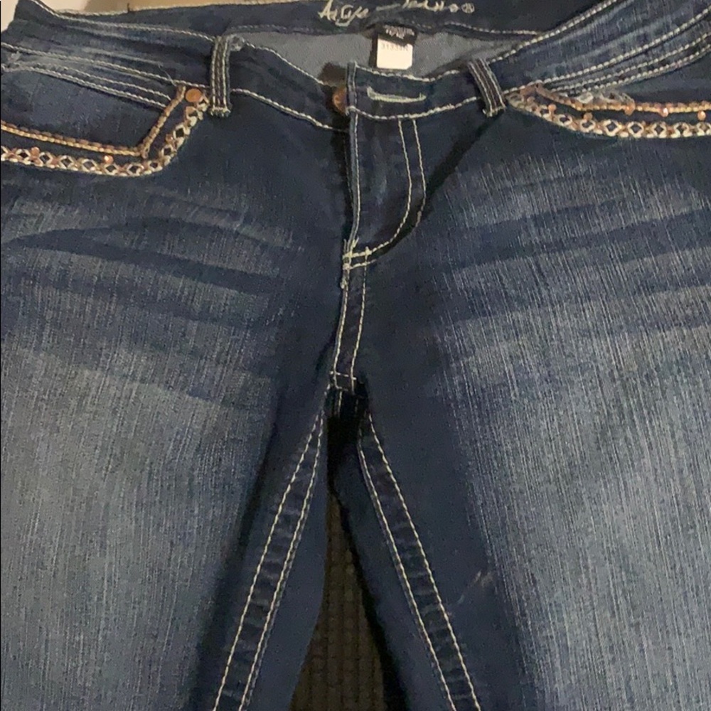 Ariya jeans